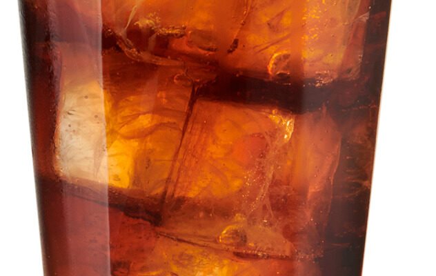 Рецепт “Куба Лібрe”: Класичний Коктейль з Рому та Коли