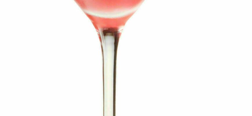 Як приготувати коктейль Космополітен: рецепт та поради
