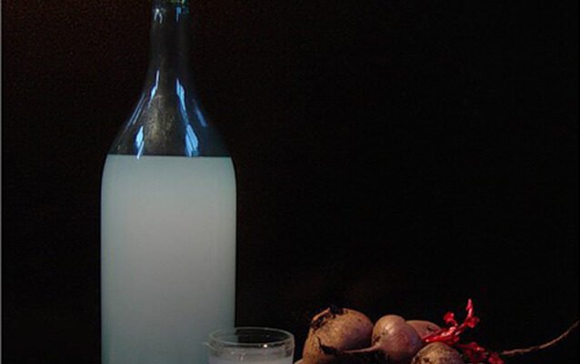 Класичний рецепт самогону: покрокова інструкція для початківців Класичний рецепт самогону: покрокова інструкція для початківців