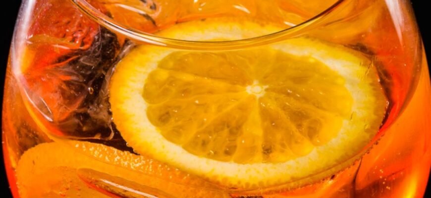 Безалкогольний Апероль: Смачний Рецепт та Приготування Вдома Безалкогольний Апероль: Смачний Рецепт та Приготування Вдома