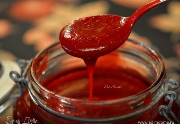 Рецепт журавлиного соусу: ідеальне доповнення до ваших страв Рецепт журавлиного соусу: ідеальне доповнення до ваших страв