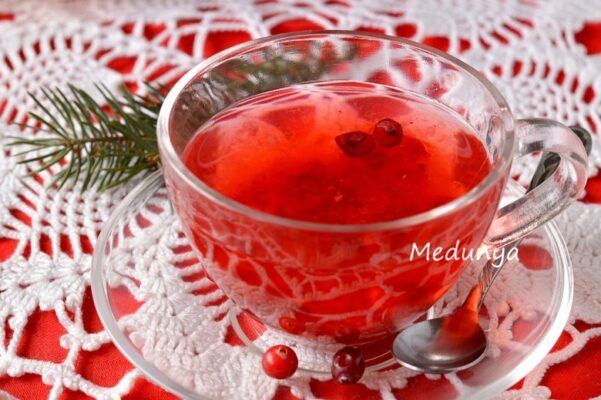 Рецепт приготування корисного журавлинного чаю в домашніх умовах