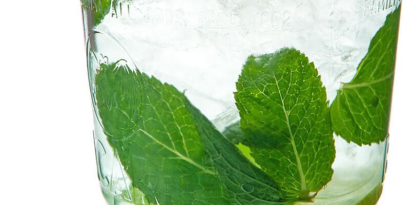 Класичний рецепт мохіто: освіжаючий напій своїми руками