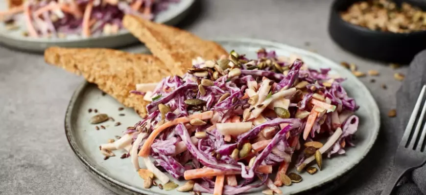Класичний рецепт салату Коул Слоу: готуємо вдома швидко та просто