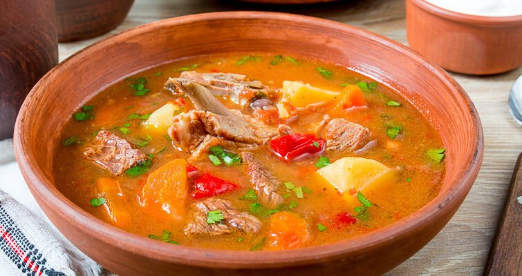 Домашній бограч: покроковий рецепт приготування ароматної страви Домашній бограч: покроковий рецепт приготування ароматної страви