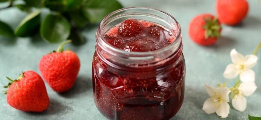 Рецепт густого полуничного джему: як приготувати вдома легко і швидко