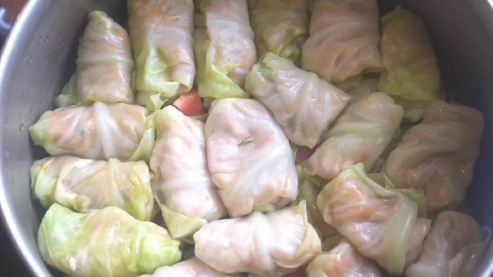 Скільки часу варити голубці: поради для ідеальної страви