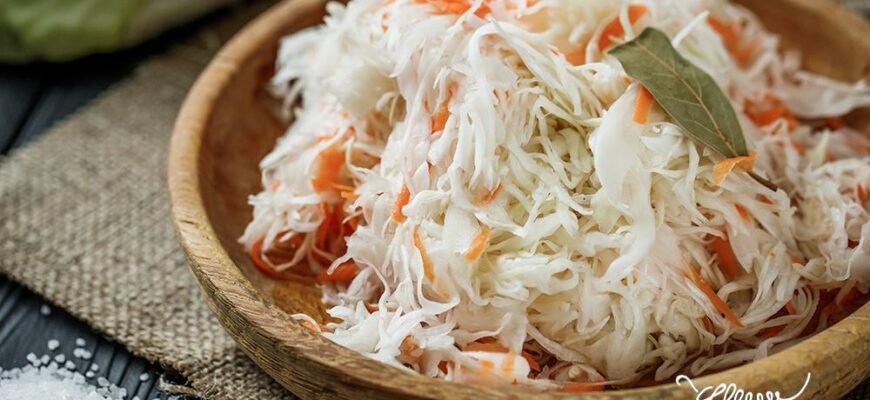 Рецепт квашеної капусти по-українськи: покрокова інструкція
