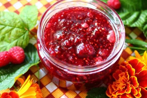 Класичний рецепт малинового варення: смачний десерт на кожен день