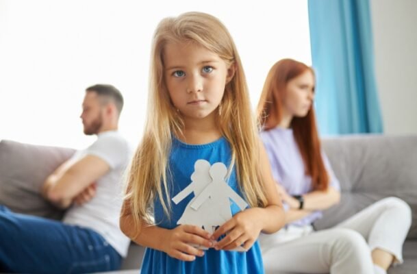 Як отримати допомогу на дитину після розлучення: покрокова інструкція